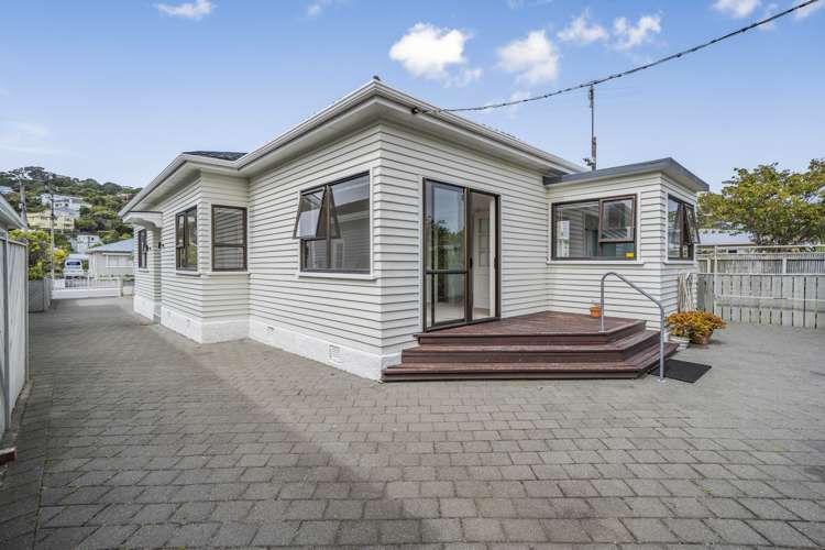 24 Glamis Avenue Strathmore Park_15