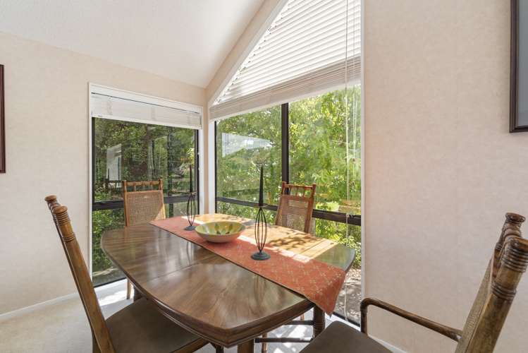 38 Kakariki Grove Waikanae_7