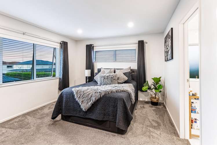 17 Floyd Road Riverhead_11