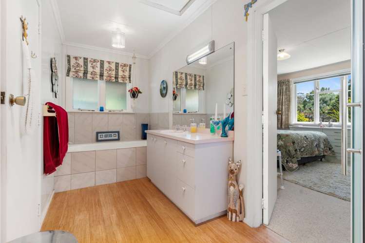 167 Lincoln Road Carterton_15