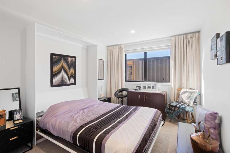 12 Spitfire Drive Burleigh_25