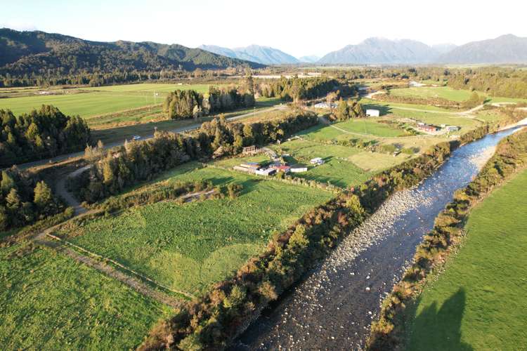 916 Old Christchurch Road Hokitika_9