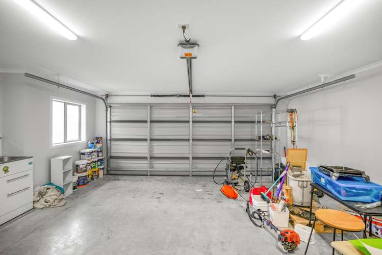 3 Henrietta Maxwell Grove Wainuiomata_13