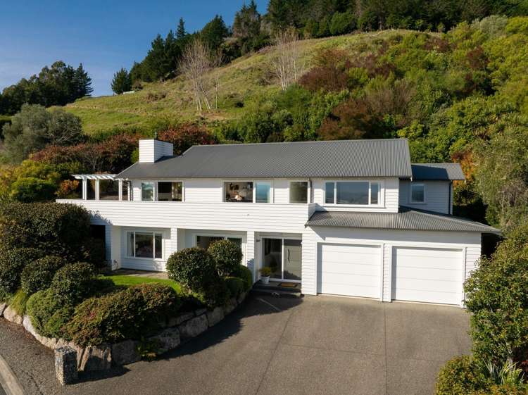 24 Hillplough Heights_0