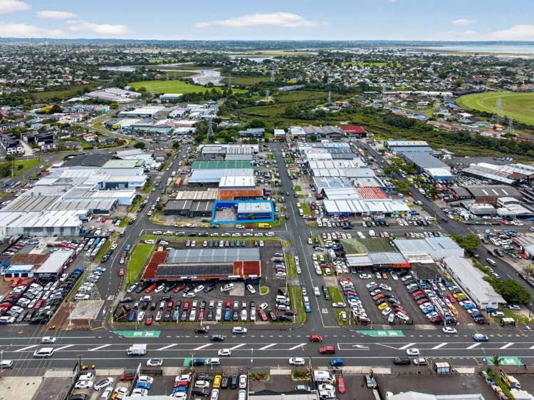 2 Crum Avenue New Lynn_7
