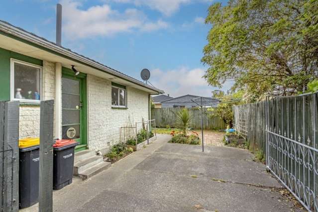 2/7A Glen Place Parklands_1