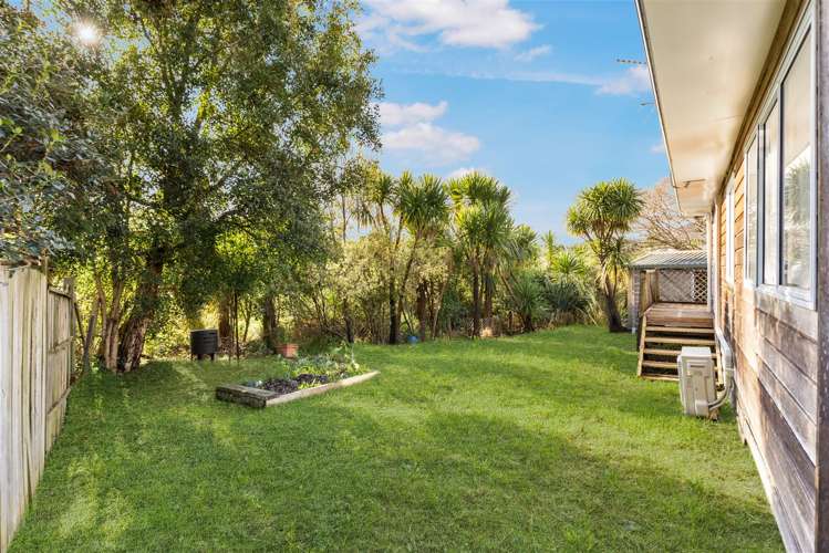 2/27 Withers Road Glen Eden_14