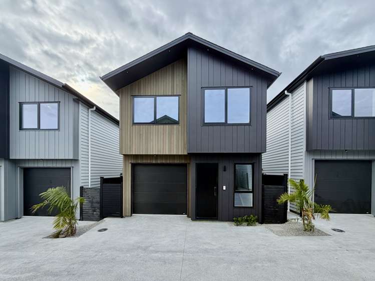 80C Tukutata Crescent_0