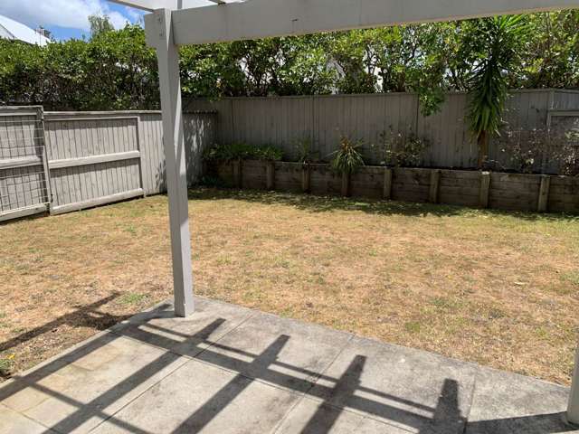 13/9 Georgia Terrace Albany_1