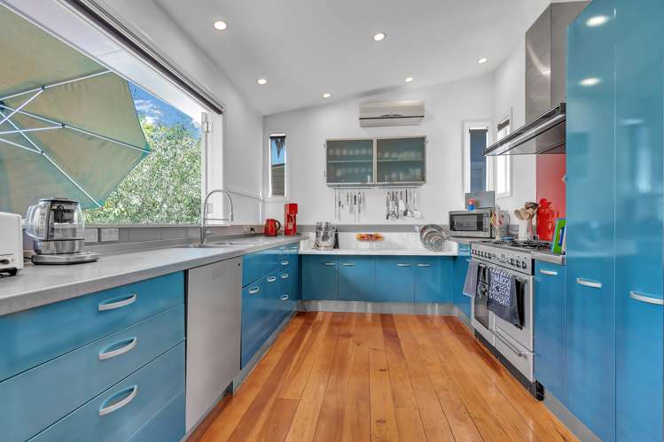 3 Lake Road Devonport_13