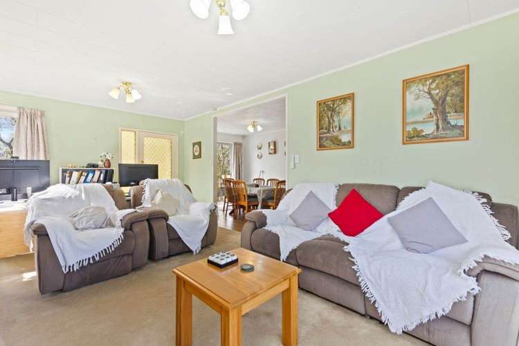 31 Mirrabooka Avenue Botany Downs_4