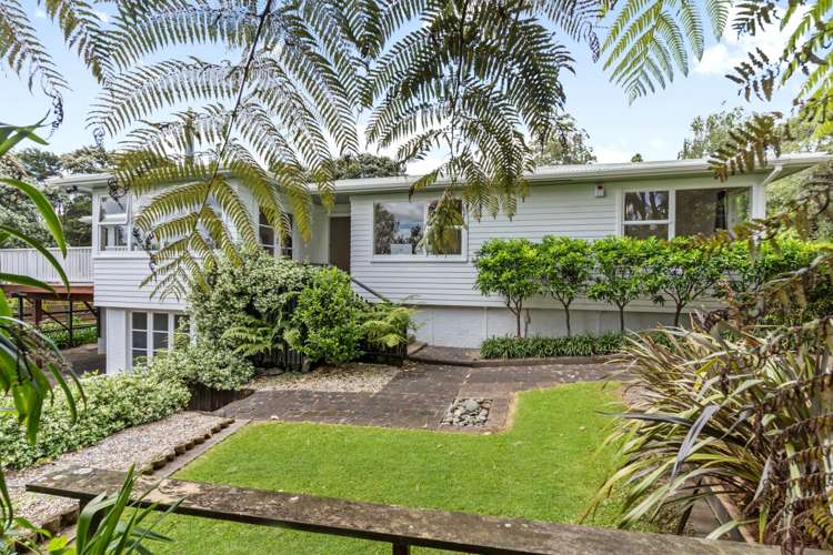 4 Longfellow Parade Glen Eden_19