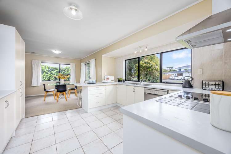 4 Settlers Grove Orewa_13
