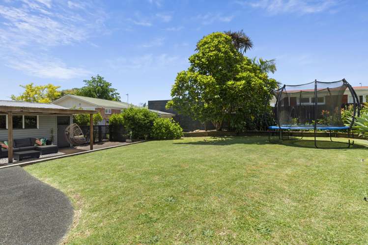 4 Eden Place Pukekohe_12