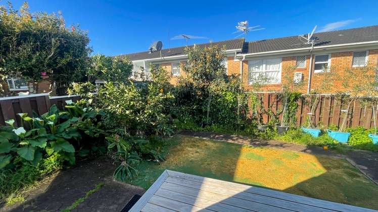 3/24 Campbell Road Royal Oak_13