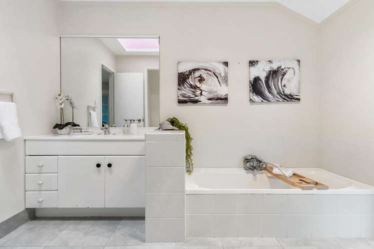 13 Wisteria Way Mairangi Bay_20