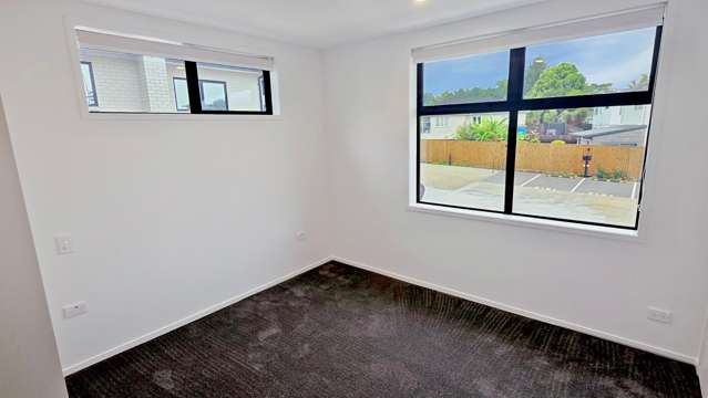 1/23 Awaroa Road Sunnyvale_4