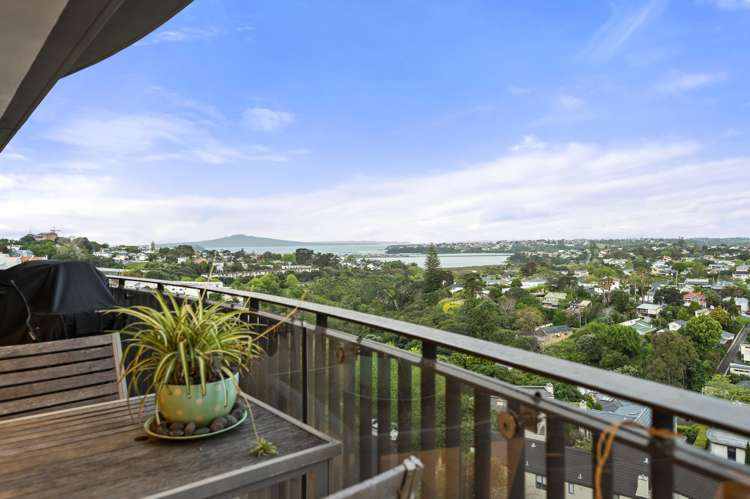 8c/36 James Cook Crescent Remuera_5