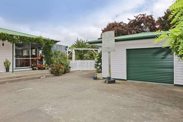 885 Park Road South Longlands_3