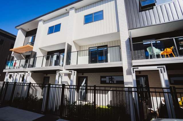 Unit 22/200 Carrington Road Mt Albert_1