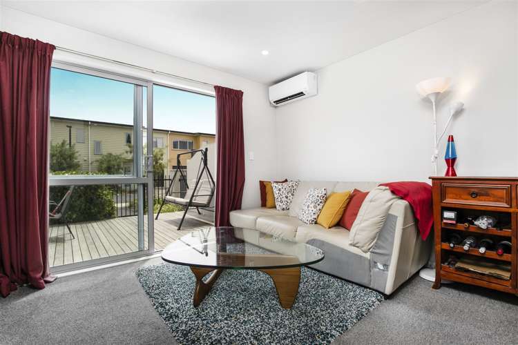 31/11 Ray Small Drive Papakura_3