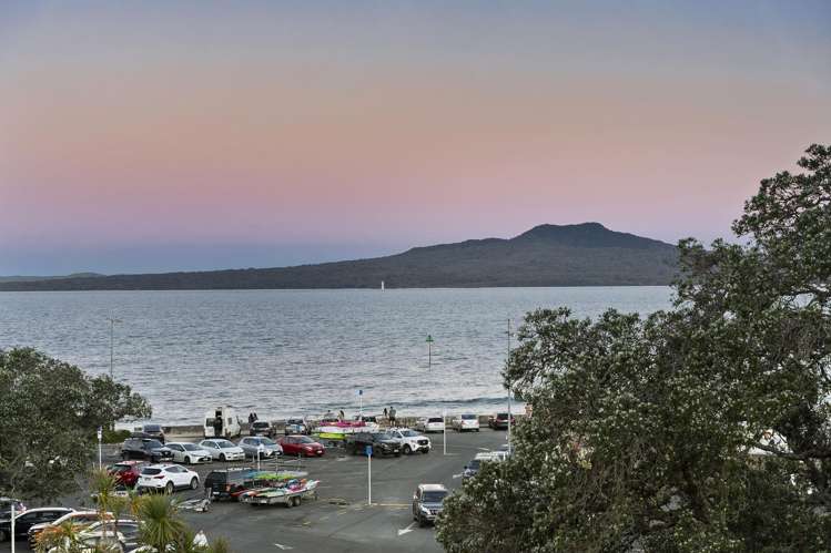 PB/7 The Promenade Takapuna_17