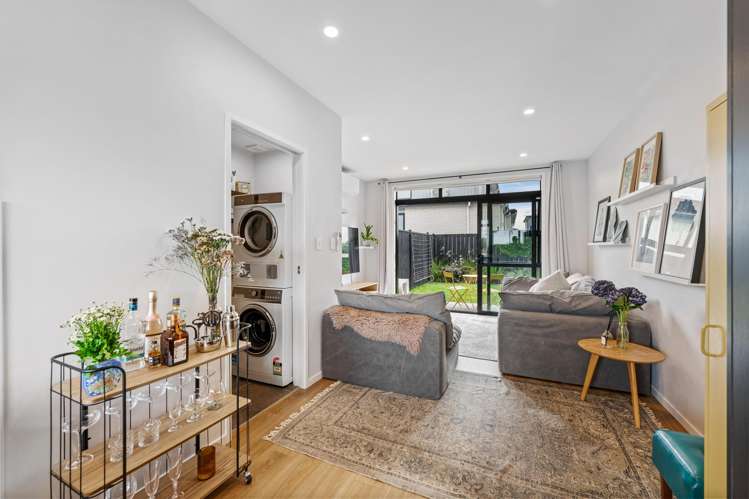 45 Treloar Crescent Hobsonville_5