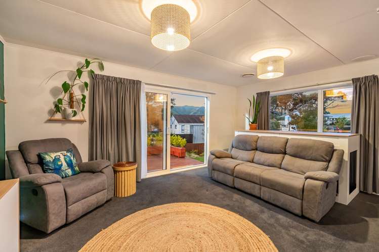 21 Oaklands Grove Clouston Park_11