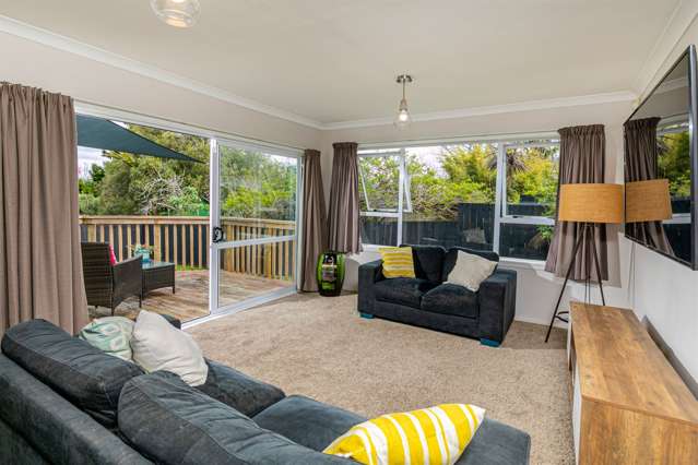 86a Sylvan Crescent Te Atatu South_1