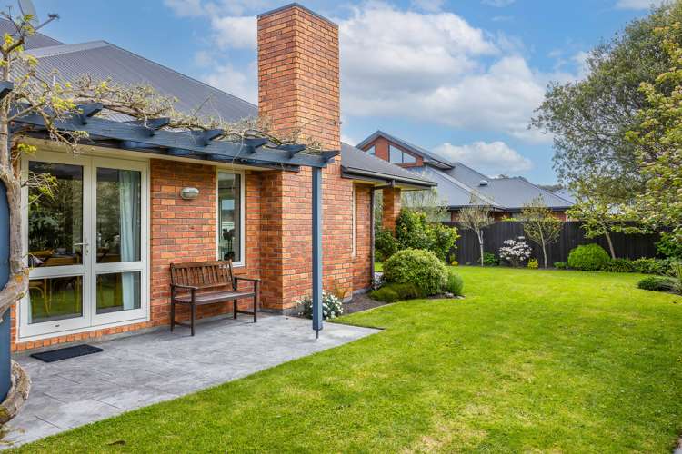 7 Benmore Gardens Harewood_18