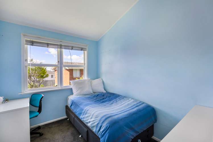 1/24 Colmar Road Mellons Bay_14