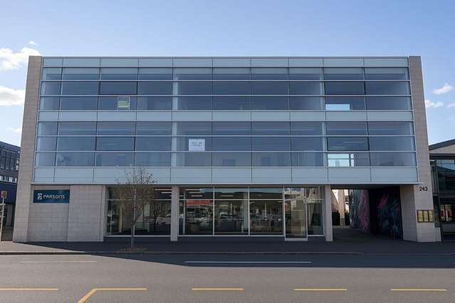 CBRE - Modern City Fringe Office / Showroom