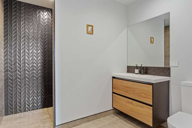 742 Woodstock Road Oxford_9