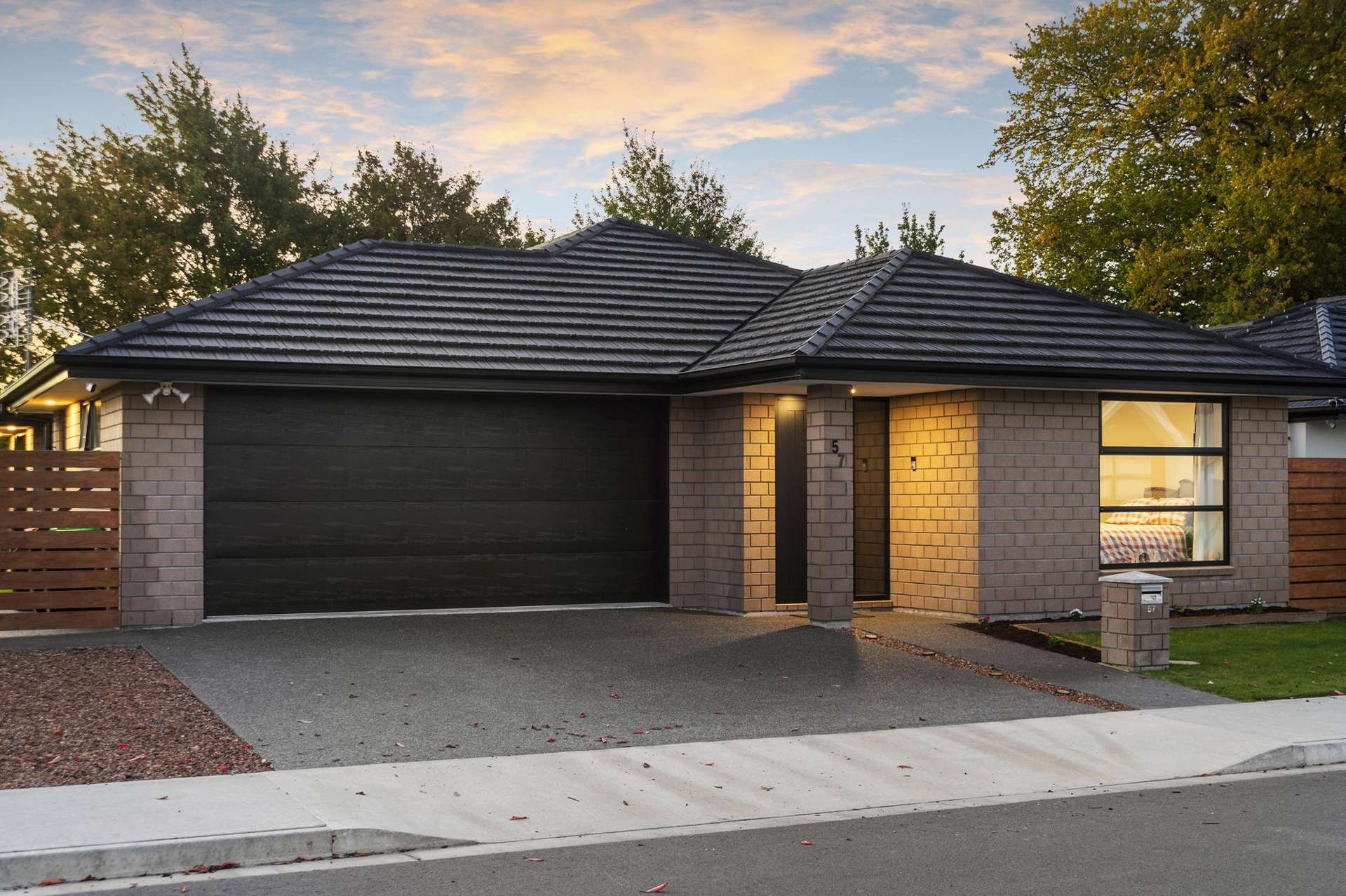 57 Quinn Crescent Woodend_0