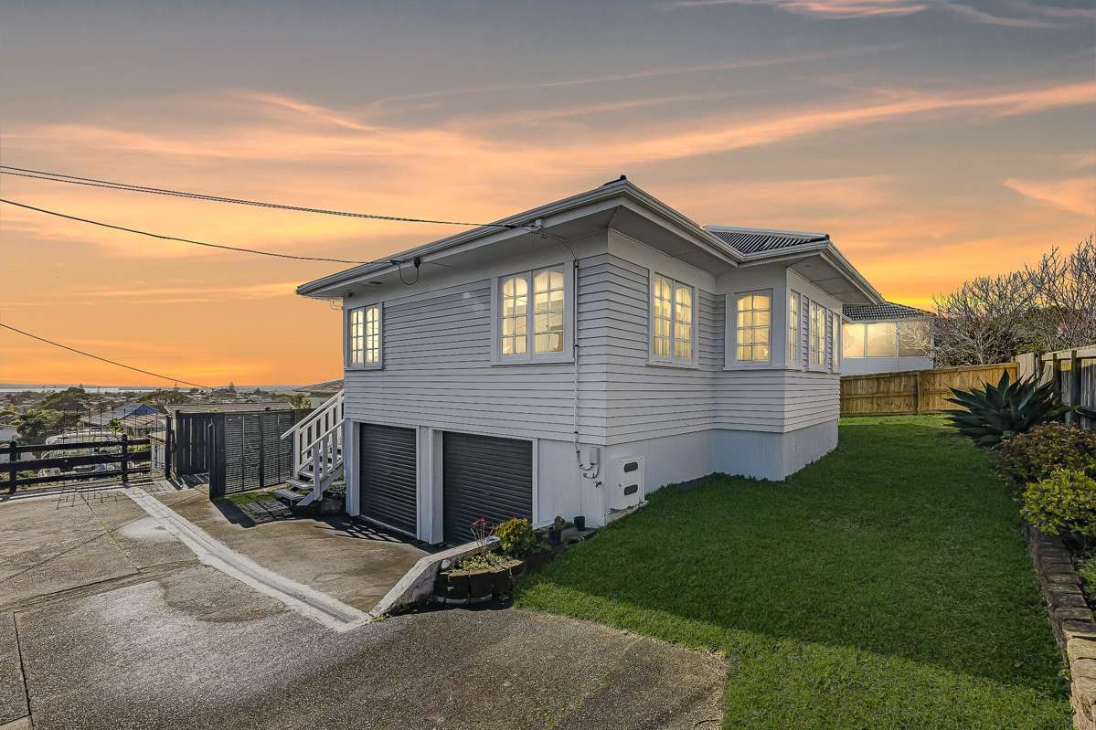 4233 Great North Road_0