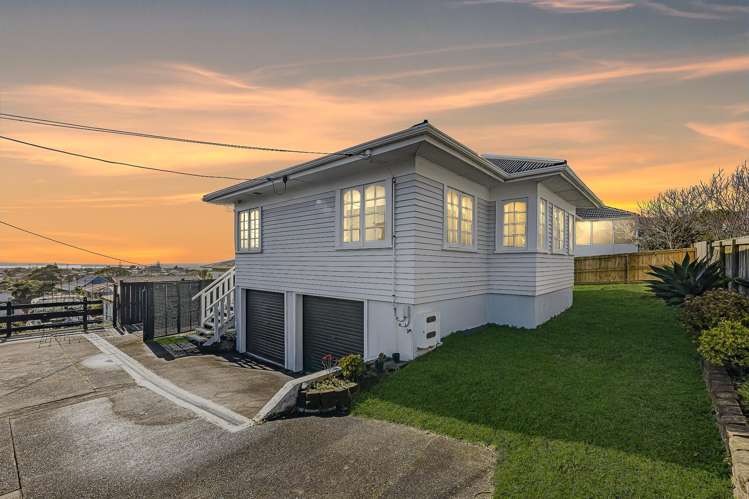 4233 Great North Road_0