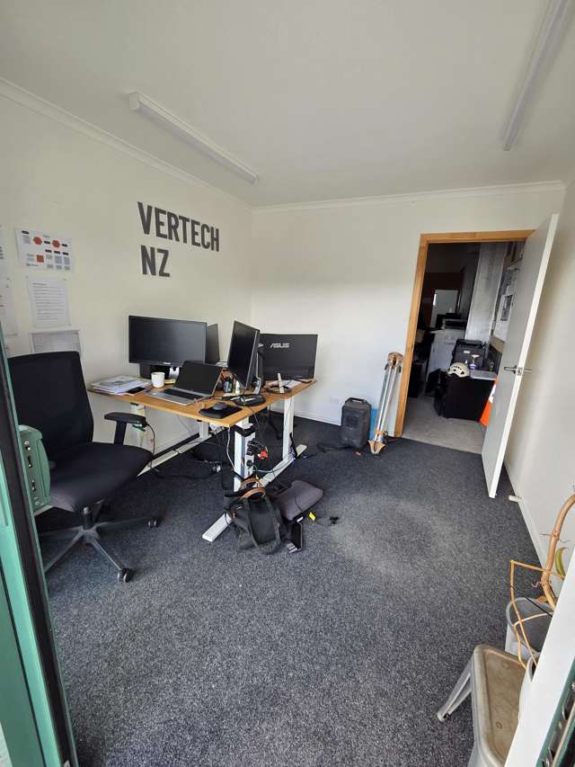 1/6 Sunley Street Westown_2