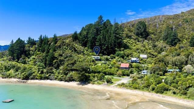 Affordable Kiwiana bach - ready for you to move in