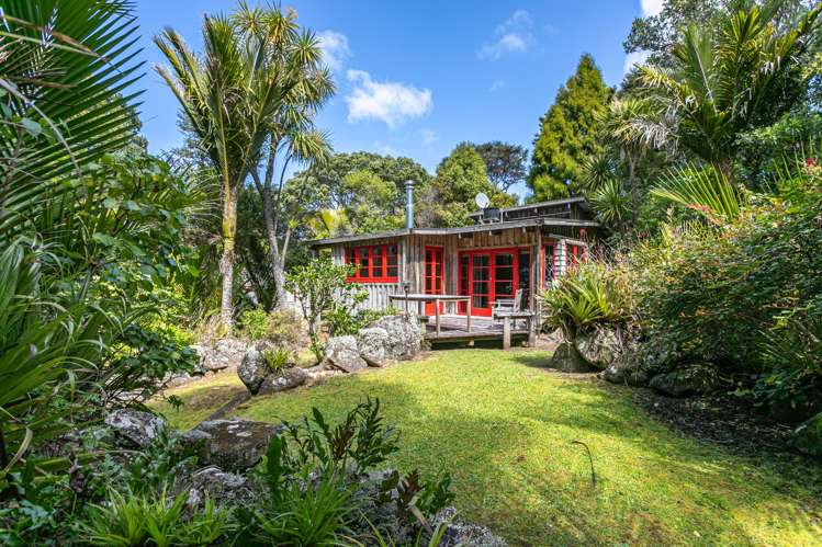 10 Puriri Place Coromandel_14