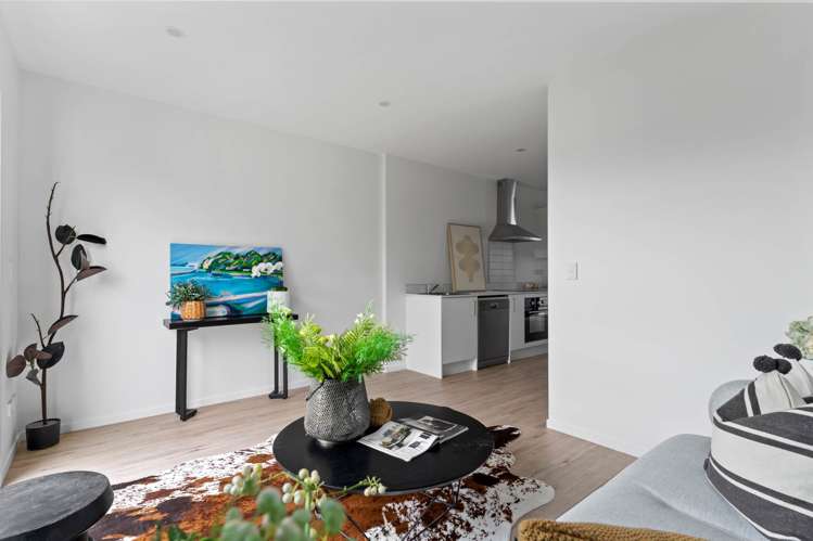 78 Rauemi Way Te Atatu South_4