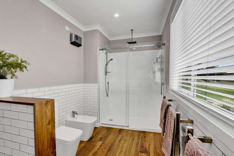 32B Bird Road Stratford_17