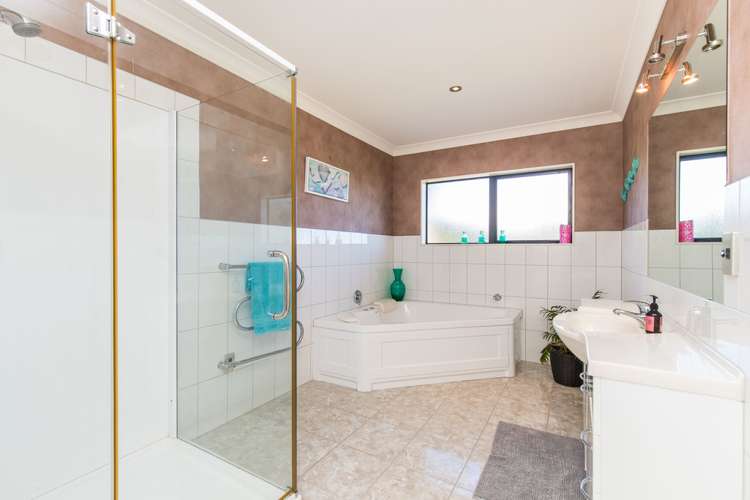 347 Macwhinney Drive Drury_10