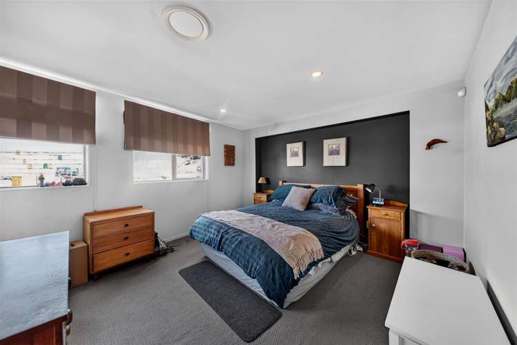 2B Desi Place Hillsborough_13