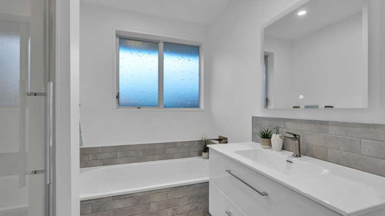 9 Charnwood Crescent Bishopdale_13