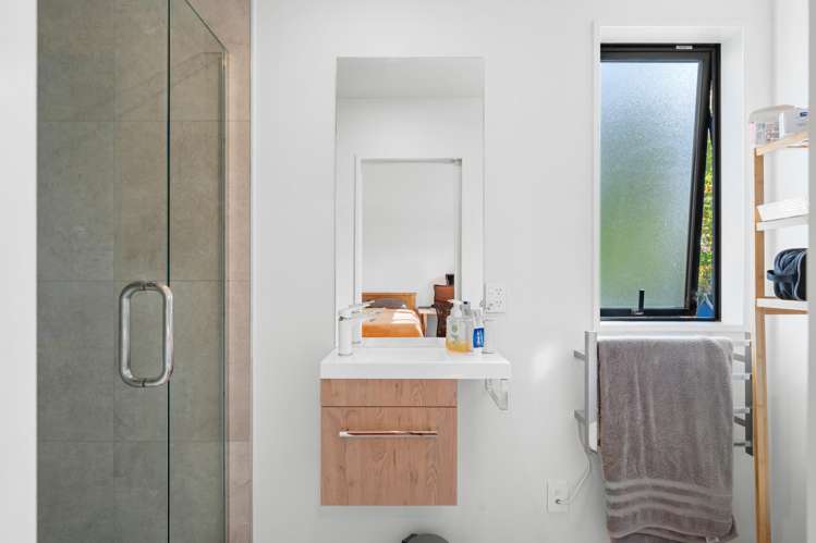 2/312 Worcester Street Linwood_8