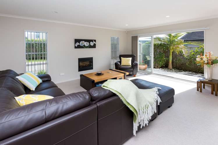 17 Columbia Crescent Beachlands_9