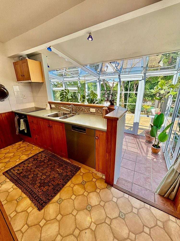 128 Charles Street Westshore_7