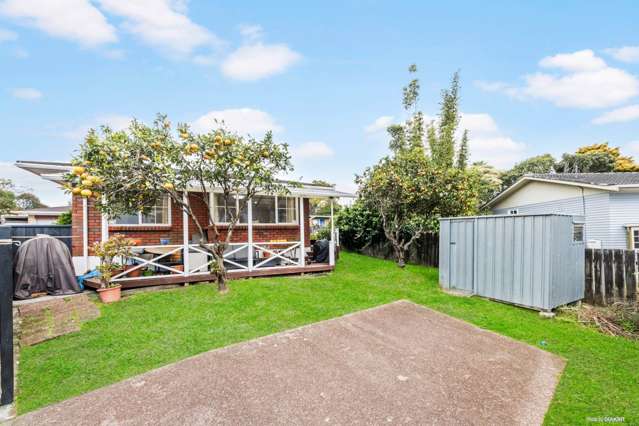 1/10 May Avenue Te Atatu South_2