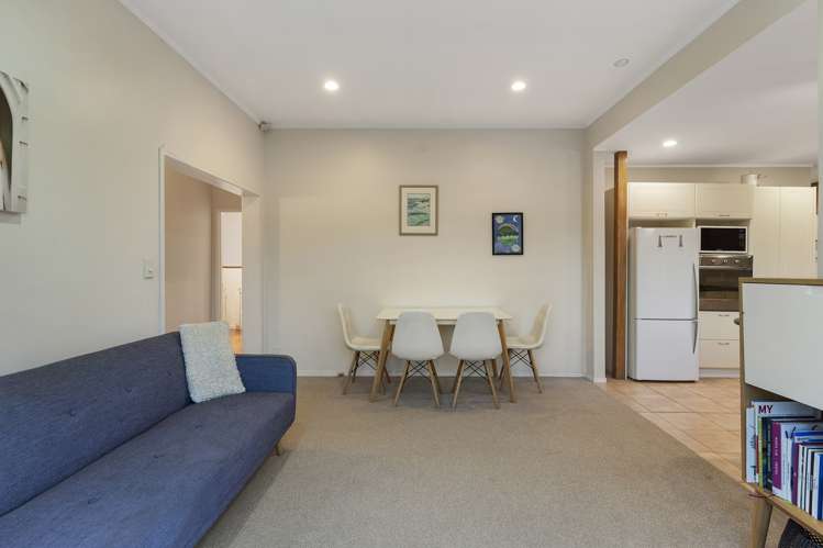 1/74 Beach Road Castor Bay_9