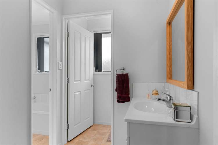 12 South Road Waipu_18